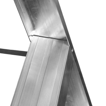 Escalera de Tijera Akron 77-10 | De Aluminio | Altura 1.15m | 3 Peldaños | Uso Comercial (Tipo III) con Plataforma y Porta Cubeta de Plástico