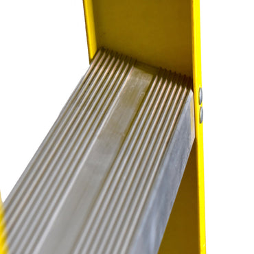 Escalera De Tijera Akron 81-49 | Fibra De Vidrio | 2.13m | 6 Escalones | Uso Industrial | Tipo l | Capacidad De Carga 200kg