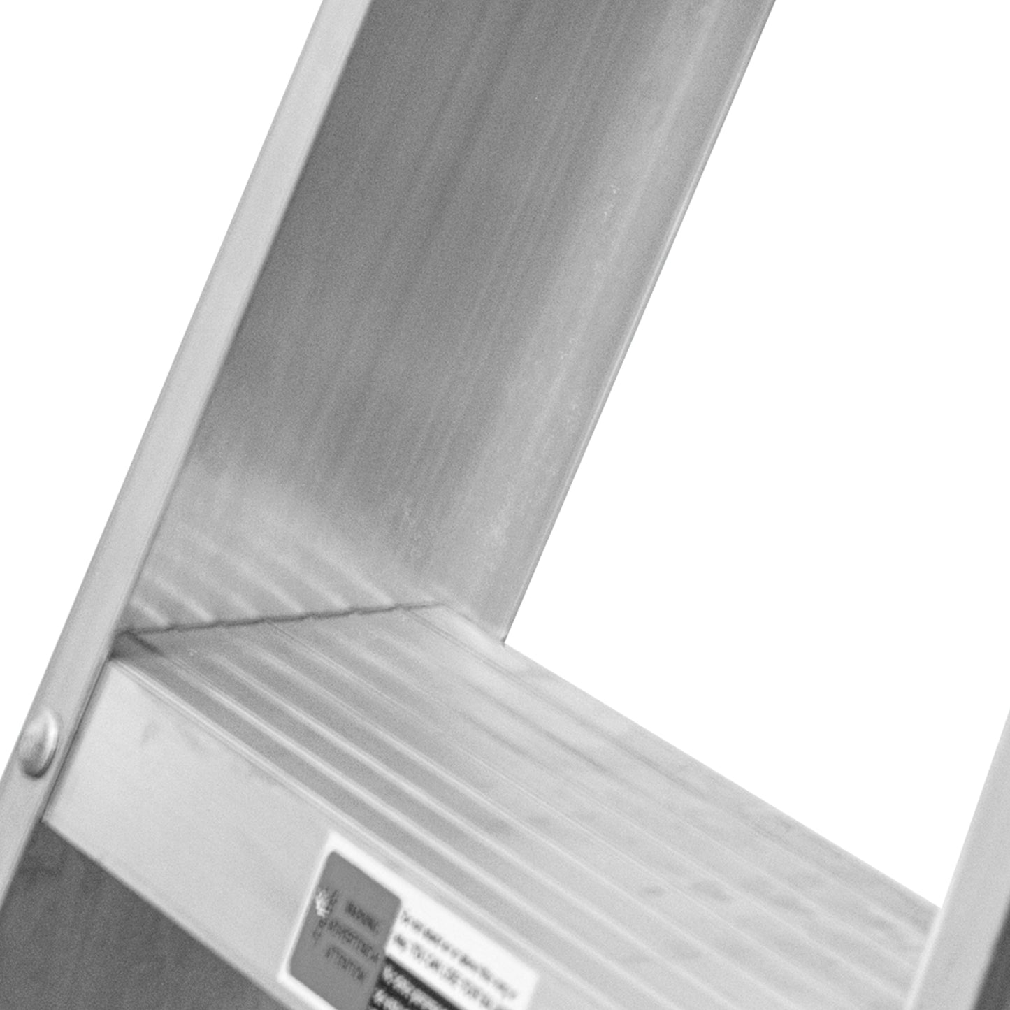 Escalera de Tijera Akron 77-13AL | De Aluminio | Altura 1.15m | 3 Peldaños | Uso Comercial (Tipo III) con Porta Cubeta de Aluminio