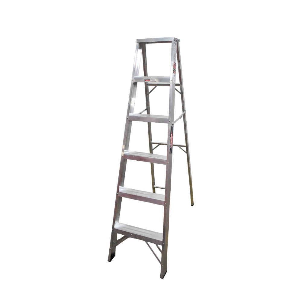 Escalera de Tijera Akron 77-15SP | De Aluminio | Altura 1.73m | 5 Peldaños | Uso Comercial (Tipo III)