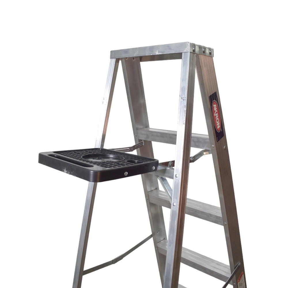 Escalera de Tijera Akron 77-25 | De Aluminio | Altura 2.31m | 7 Peldaños | Uso Profesional (Tipo II) con Porta Cubeta de Plástico