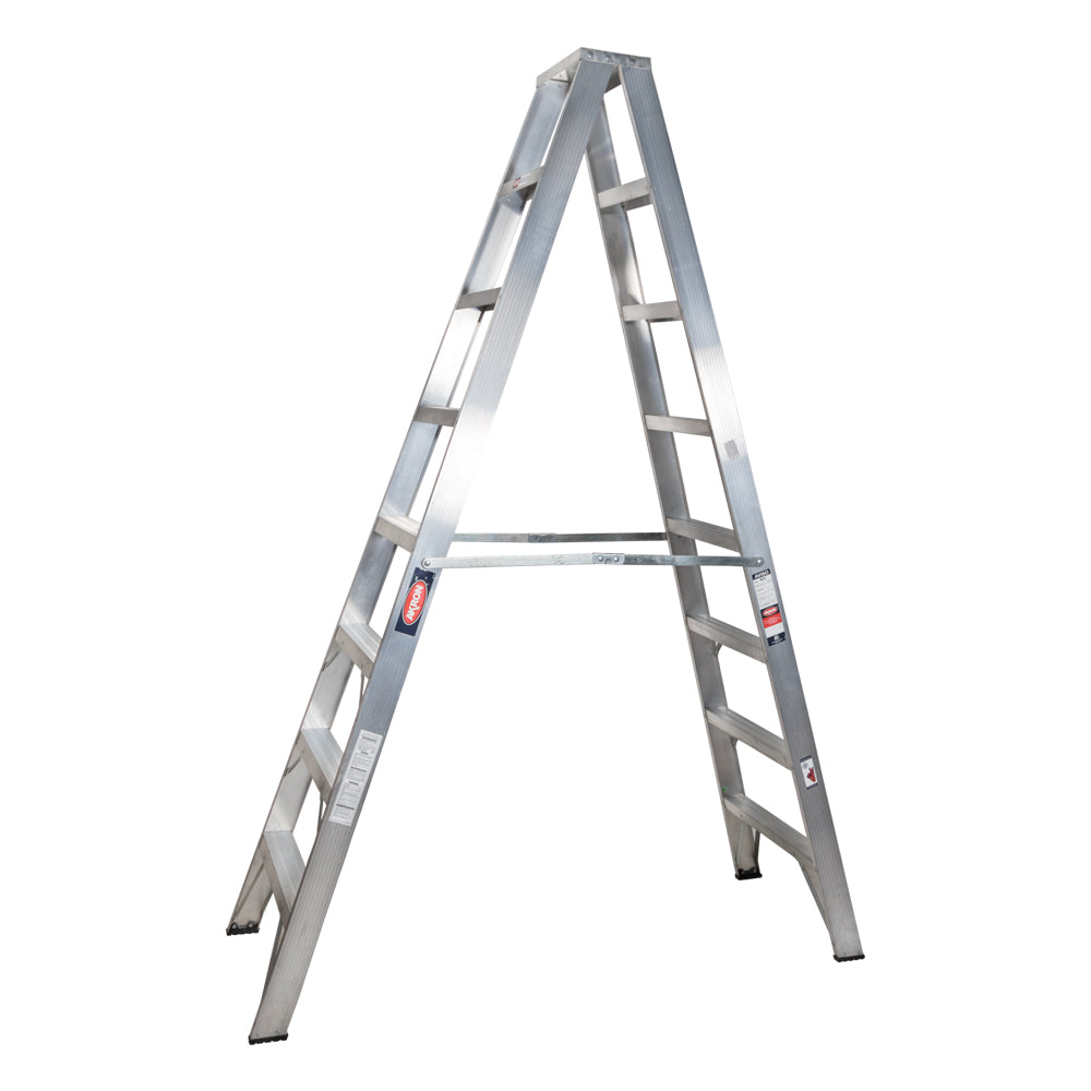 Escalera De Tijera Doble Akron 78-07 | De Aluminio | 2.44m | 14 Escalones | Uso Profesional | Tipo ll | Capacidad de Carga 175kg