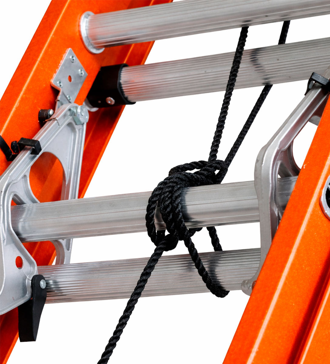 Escalera De Extensión Akron 81-26 | Fibra de Vidrio | 4.88m A 8.84m | 32 Escalones | Uso Industrial Pesado | Tipo lA | Capacidad De Carga 225kg