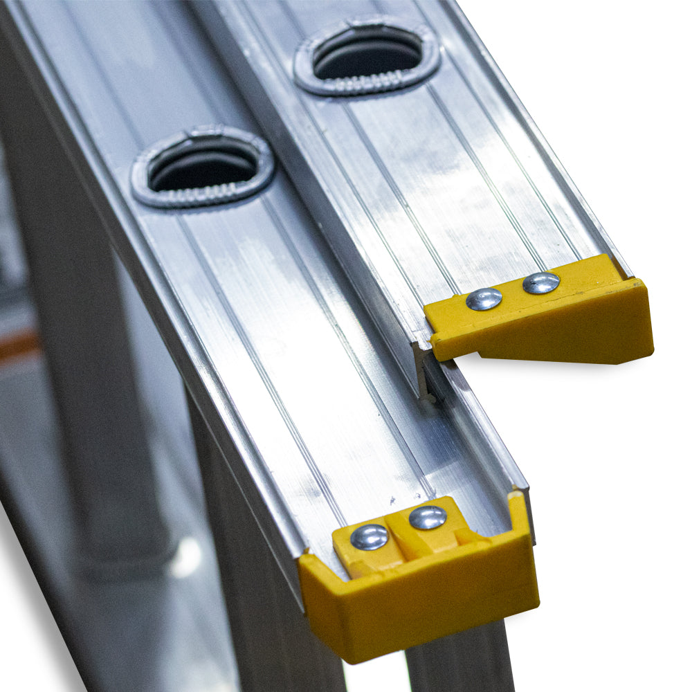 Escalera De Extensión Akron EET2-28 | De Aluminio | De Canal | 4.27m A 7.62m | 28 Escalones | Uso Profesional | Tipo ll | Capacidad De Carga 175kg